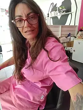 Chat +18 de Eimikuro11 ao vivo