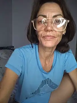 Show modela Eimikuro11 na web-kameri