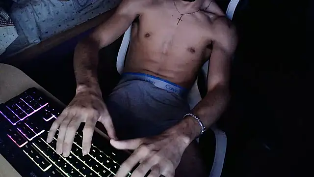 Tucolageno2008 Show in webcam