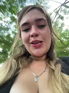 miss_berlyn Show Webcam