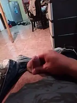 Artuop93 webcam show