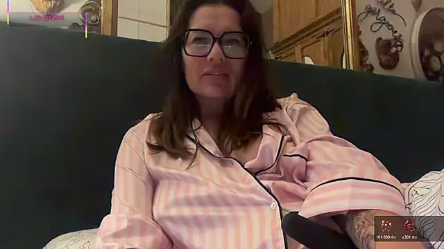 MrsMelia লাইভ XXX চ্যাট
