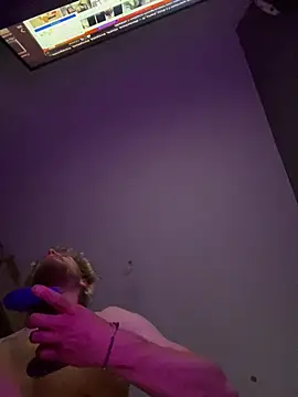Show modela Dejvicko666 na web-kameri