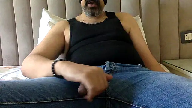 CaiBull Webcam Show