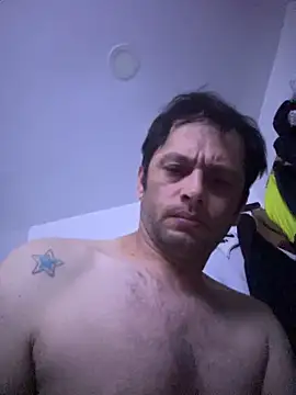 Carlosmauricio123 Show in webcam