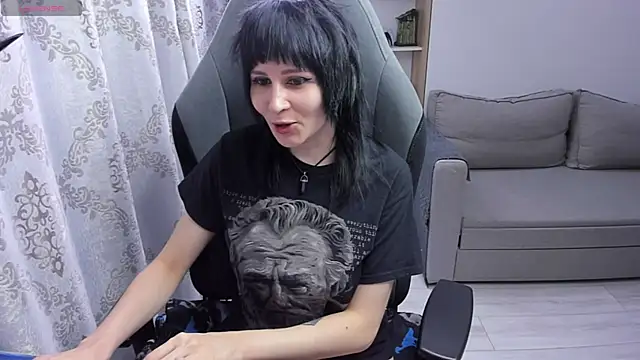 צ'אט XXX בשידור חי של MistyDark