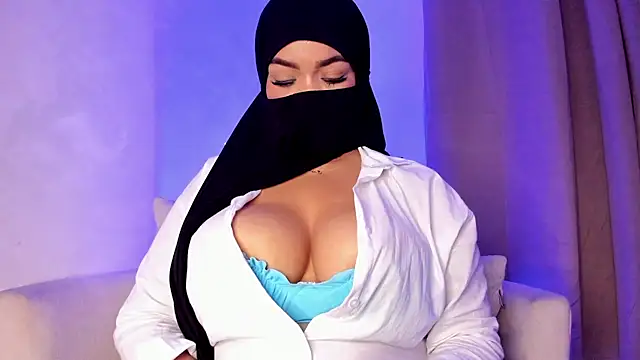 thaira_aly 现场XXX聊天