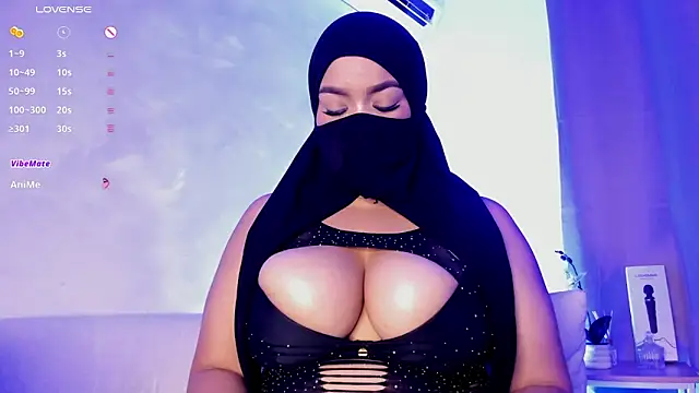 thaira_aly's Webcam Show