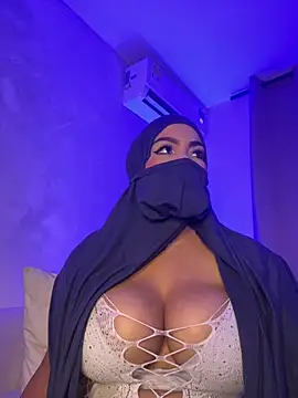 thaira_aly webcam show