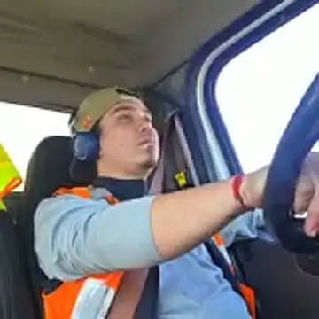 luis97fer webkamerás műsora