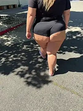 BigMama6969 Show in webcam