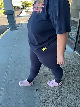 BigMama6969 élő XXX-chatje