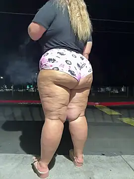 BigMama6969 Show in webcam