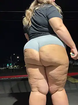 הופעת וובקאם של BigMama6969