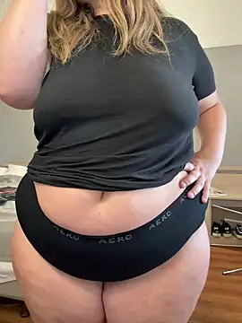 Pokazy przed kamerką – BigMama6969