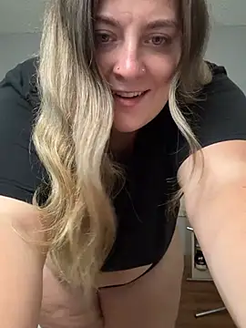 BigMama6969 Show in webcam