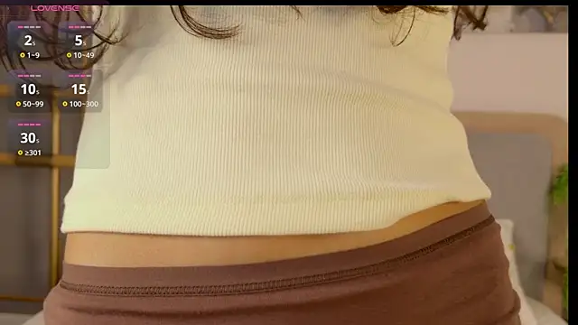 XXX chat uživo modela AdoraCortes