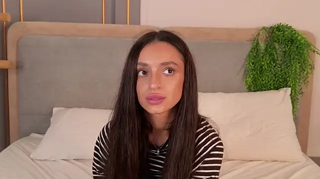AdoraCortes' Live XXX Chat