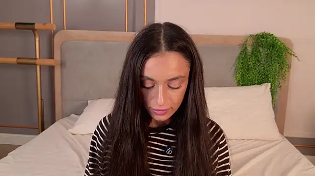 AdoraCortes Chat XXX in diretta
