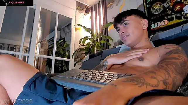 Ftm_xxxperiencie Pertunjukan Webcam