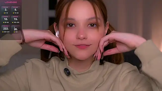 MiaSkyKiss live XXX chat