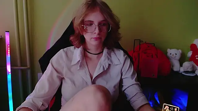 دردشة juicyPenny الجنسية المباشرة