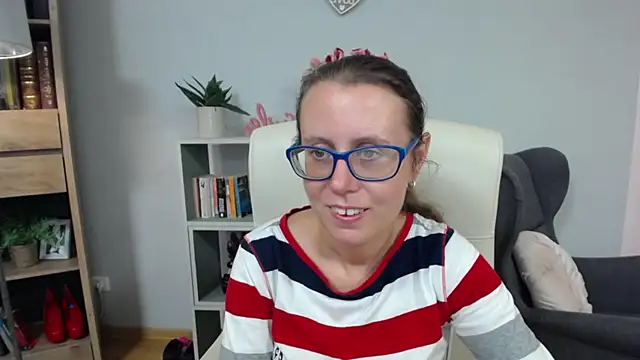 צ'אט XXX בשידור חי של sweetxLizzy