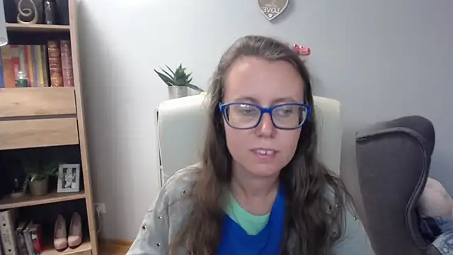 sweetxLizzy Adlı Modelin Canlı XXX Sohbeti