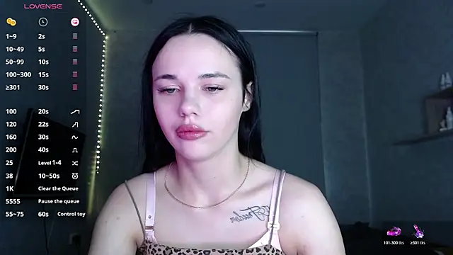 Kseni_a's Live XXX Chat