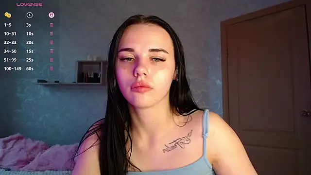 Kseni_aのライブXXXチャット
