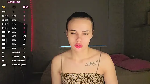 Kseni_a's Live XXX Chat