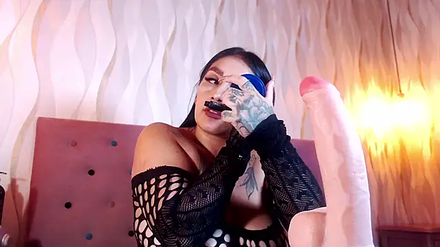 Milf_NaomiBraunxn Webbikameraesitys