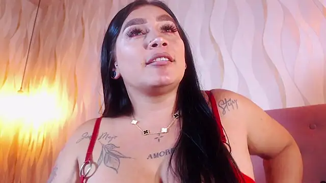 Milf_NaomiBraunx Adlı Modelin Web Kamerası Şovu