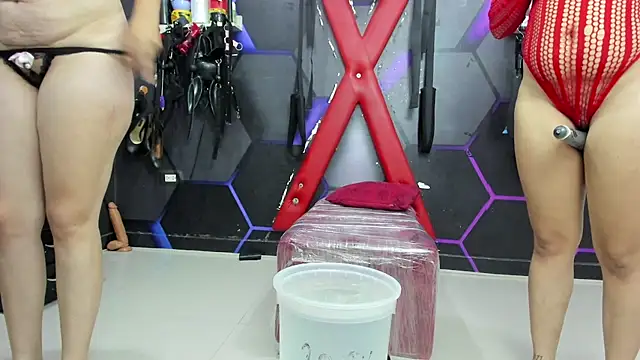 subextremobdsm Show in webcam