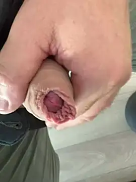 lobike90 Show in webcam