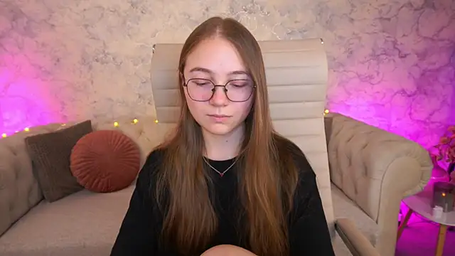 ArrinaWairr – Naživo XXX chat