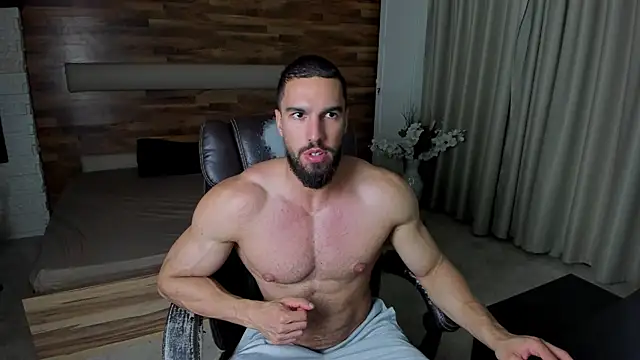 IvanHydee webcam show