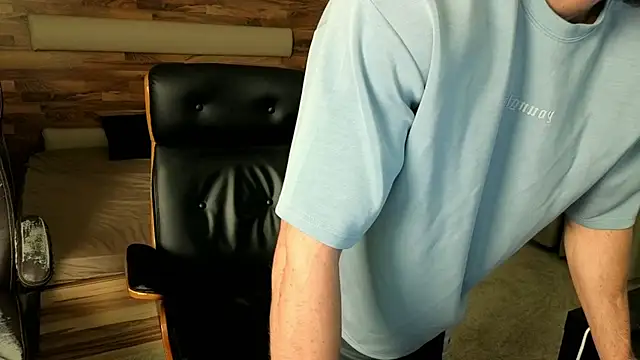 عرض كام IvanHydee