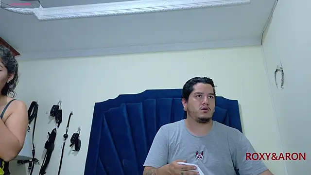 عرض كام RoxyandAron2