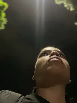 JuanitaMore01's Webcam Show