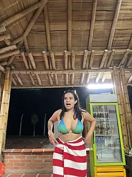 JuanitaMore01 webcam show