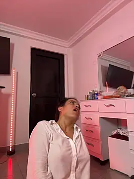 JuanitaMore01: απευθείας συνομιλία ΧΧΧ