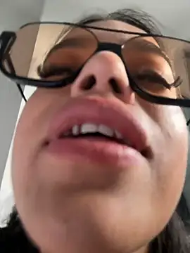 Czat XXX na żywo – JuanitaMore01