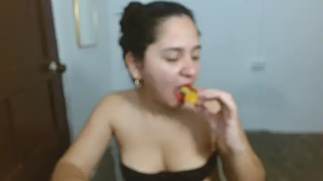 Chat XXX ao vivo de Thalian