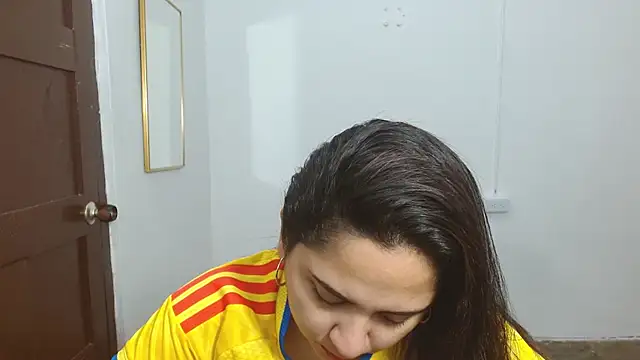 Chat XXX en directo de Thalian