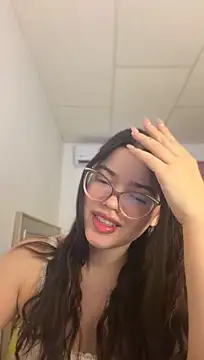 Valentina2390 Adlı Modelin Canlı XXX Sohbeti