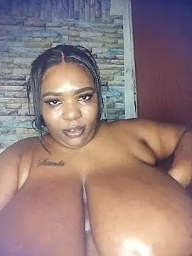 queenbustyn Webbikameraesitys