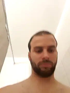 Sweetboy6931: διαδικτυακό σόου στην κάμερα