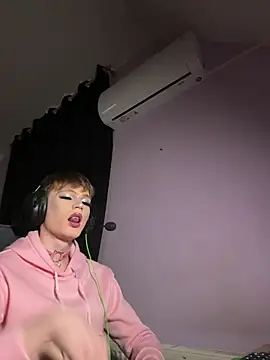 FemboyShow 在線直播表演