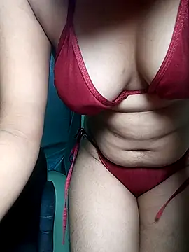 shrutee12 XXX чат на живо